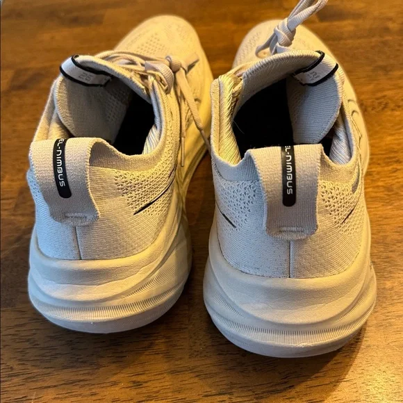 ASICS GEL-NIMBUS 26 used size 8.5 men’s light taupe color running - Picture 4 of 14